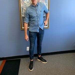 Brooks Brothers blue washboard shirt
